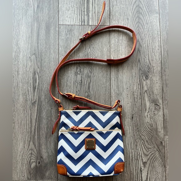 Dooney & Bourke Handbags - Dooney & Bourke Royal Blue & White Chevron Crossbody Bag Purse Leather